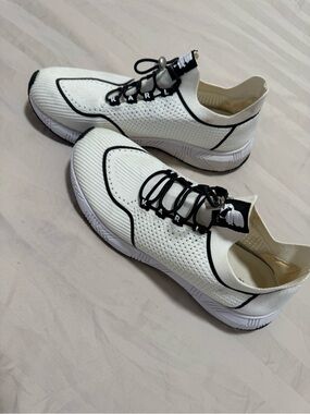 Karl Lagerfeld White and Black Knit Men's Sneakers